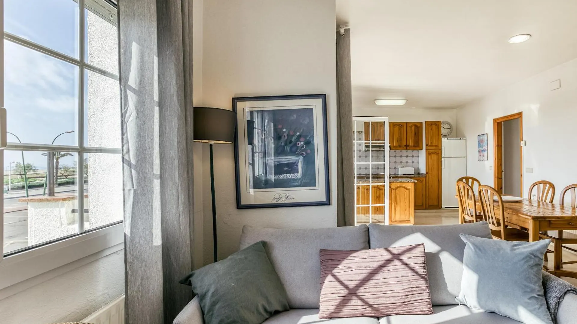 Art- Apartamentos Revilla Tacke B Empuriabrava Španělsko