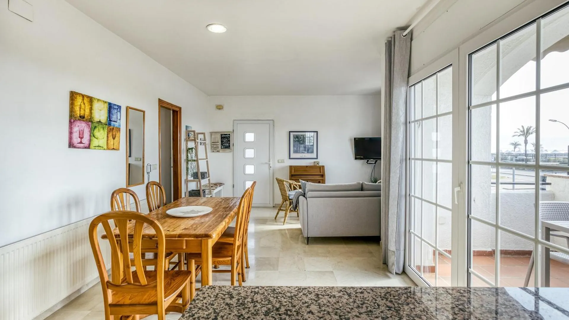 Art- Apartamentos Revilla Tacke B إمبوريابرافا