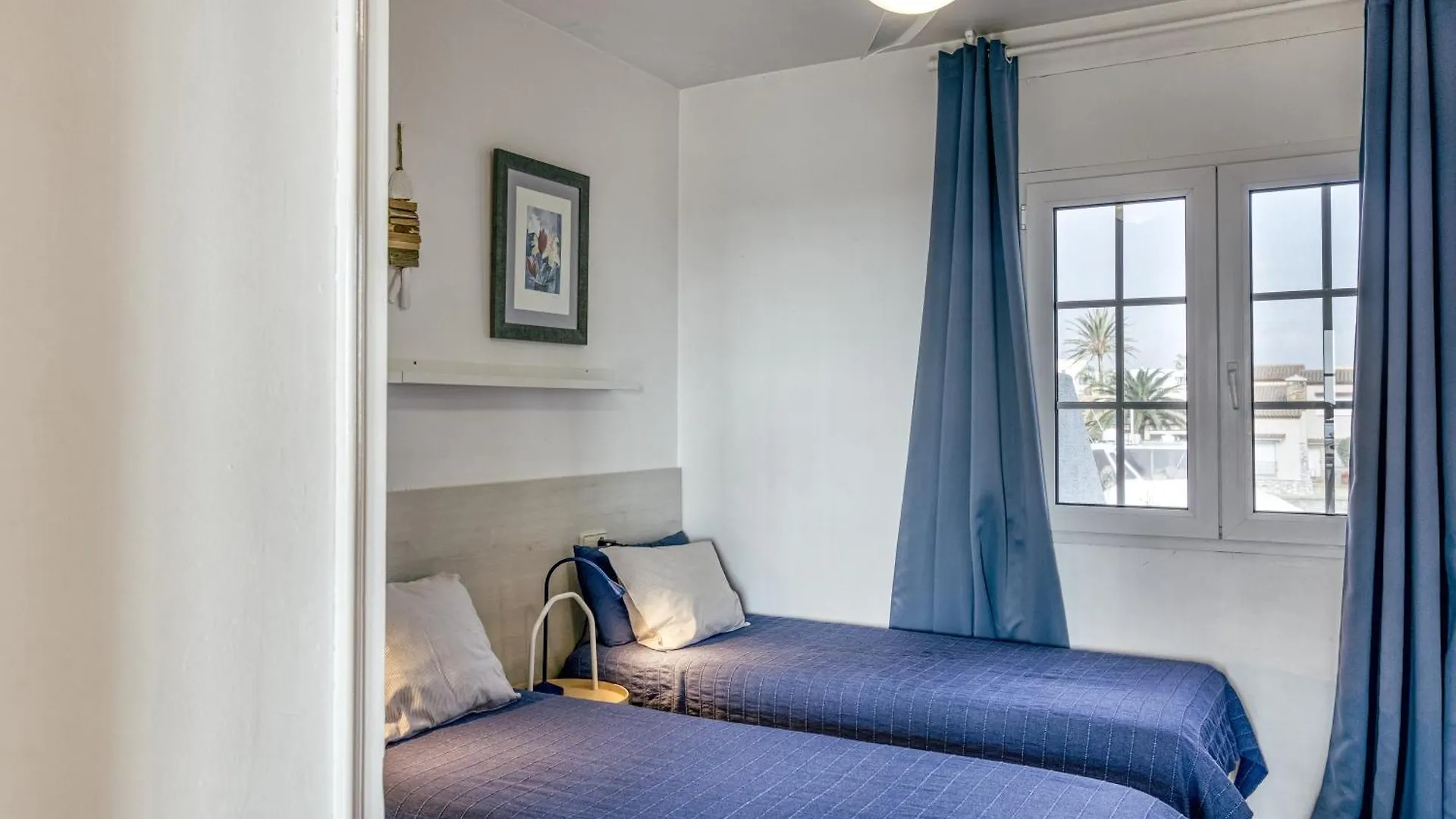Art- Apartamentos Revilla Tacke B إمبوريابرافا